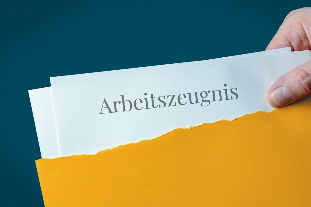 Ratgeber: Unterschätzen Sie die Bedeutung von Zeugnissen nicht Ratgeber: Unterschätzen Sie die Bedeutung von Zeugnissen nicht